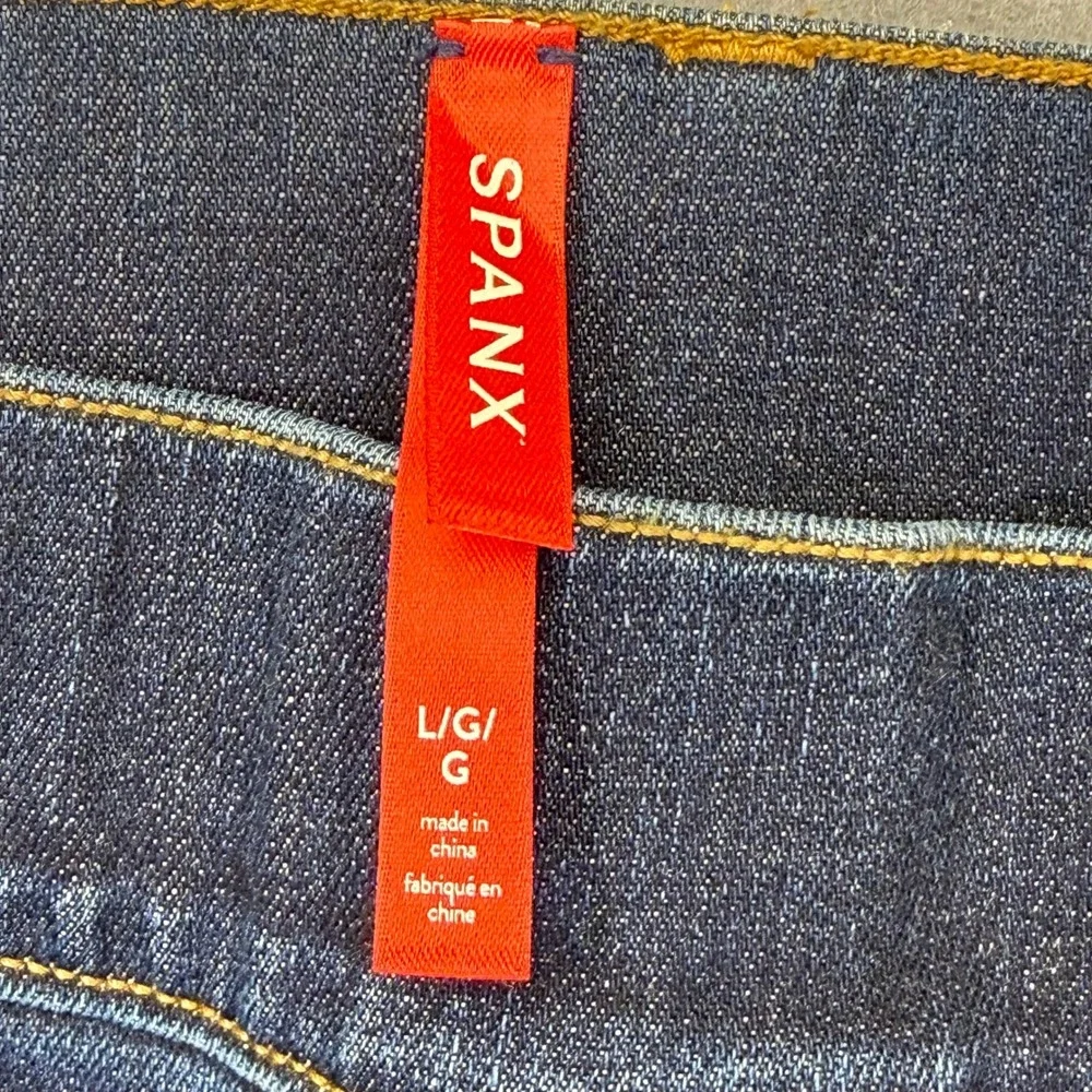 Spanx Womens Flare Jeans Dark Wash Blue Pull On Stretch Denim Size Large L/G